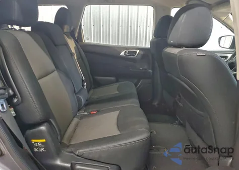 2017 Nissan Pathfinder S z USA, uszkodzony, nr VIN 5N1DR2MN2HC906603